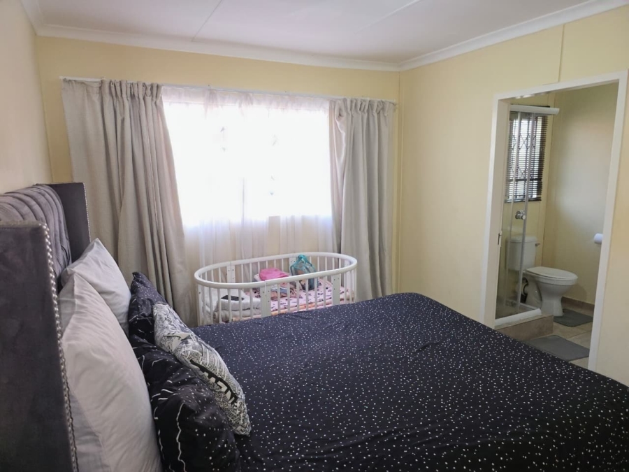 4 Bedroom Property for Sale in Freedom Park North West